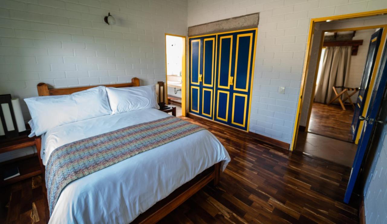 מלון מניזאלס Termales El Otono מראה חיצוני תמונה A bedroom at the hotel