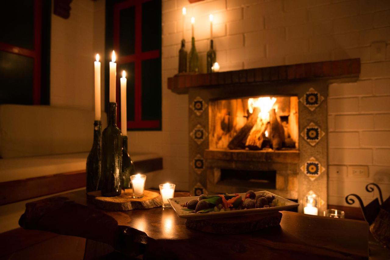 מלון מניזאלס Termales El Otono מראה חיצוני תמונה The fireplace at the restaurant