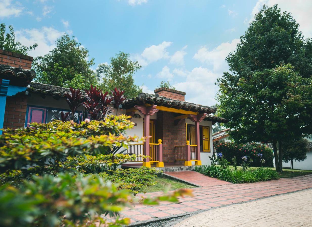 מלון מניזאלס Termales El Otono מראה חיצוני תמונה The house of Gabriel García Márquez in Araure, Araure State, Venezuela.